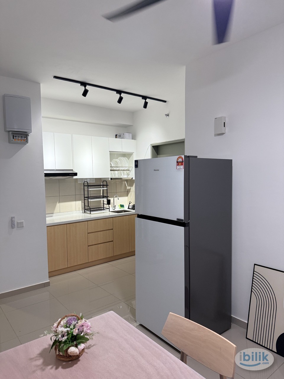 Middle Room at D'Vervain Residence, Damansara Perdana - Direct Owner - Image 2
