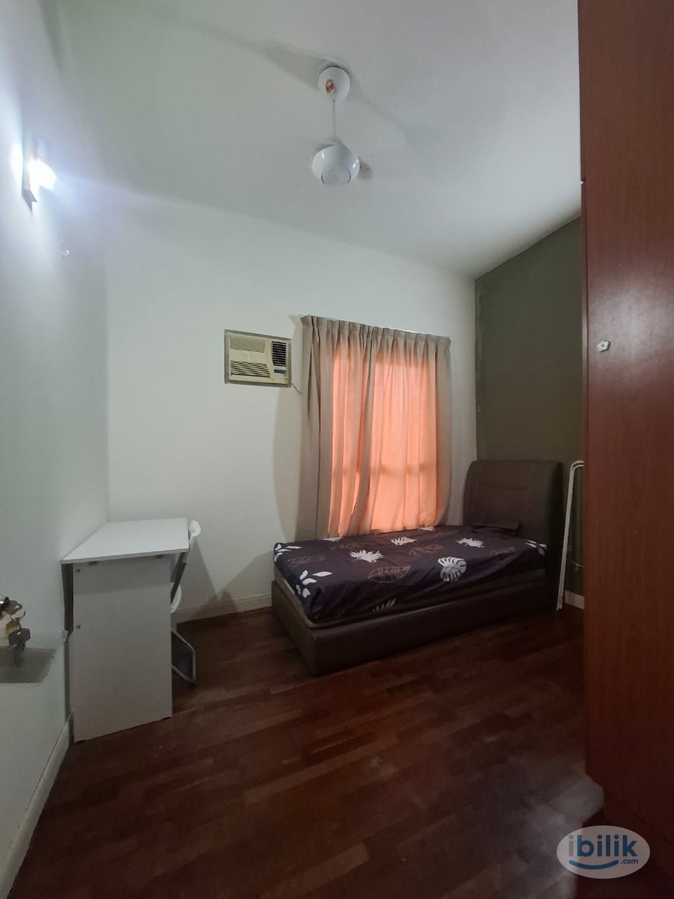 Seri Maya Middle Room Muslim Lady's unit for rent, walking distance to LRT Setiawangsa, few stations to KLCC, KL Sen - Image 1