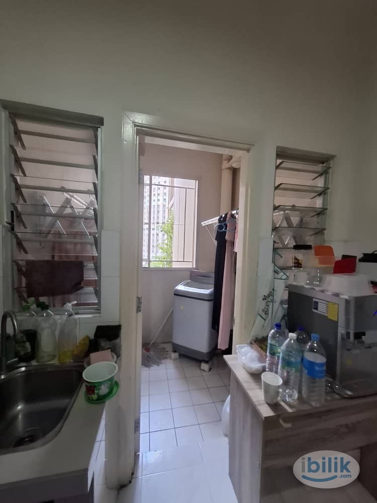 Seri Maya Middle Room Muslim Lady's unit for rent, walking distance to LRT Setiawangsa, few stations to KLCC, KL Sen - Image 5