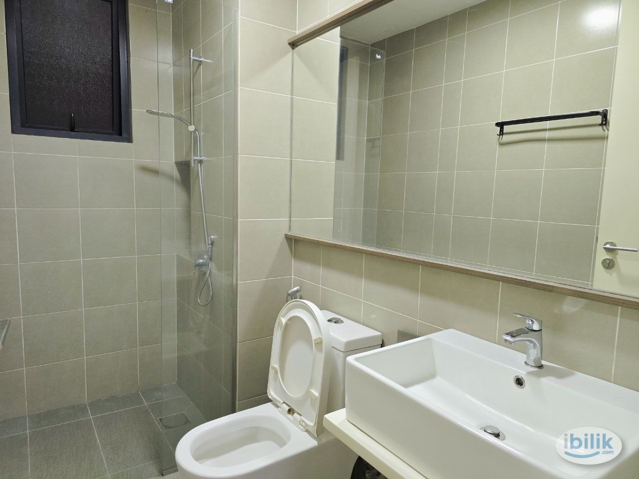 Nidoz cozy & chill unit - Middle room for rent - Image 3