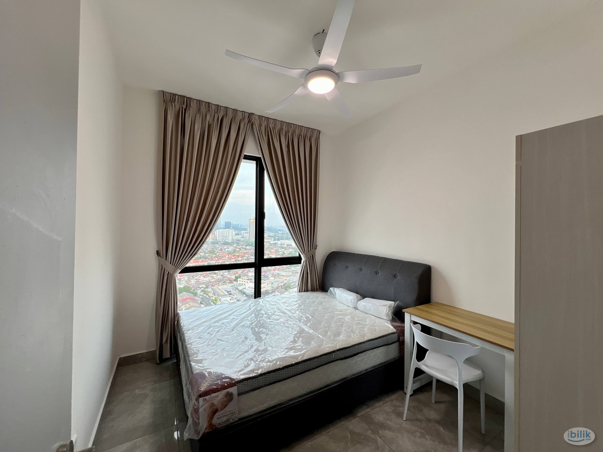 Walking distance to Kelana Jaya Line Paramount LRT (Ruby Seapark) - Image 2