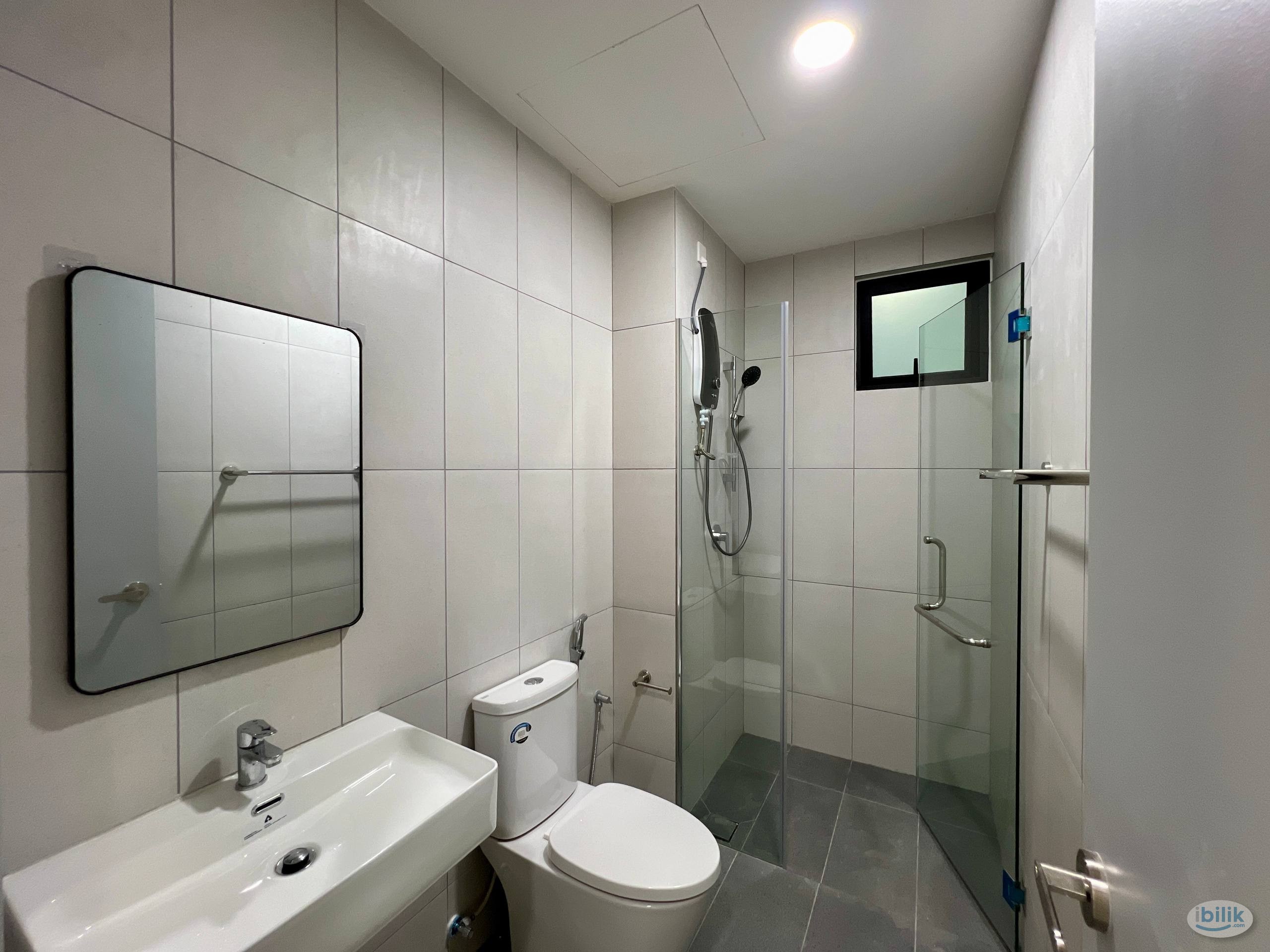 Walking distance to Kelana Jaya Line Paramount LRT (Ruby Seapark) - Image 4
