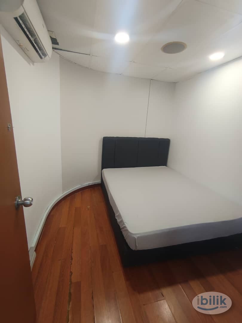 🔥💯SINGLE BEDROOM🔥💯5 MIN WALK TO CIQ🔥💯GROCERY SHOP AND RESTAURANT NEARBY🔥💯LAUNDRY AREA PROVIDED🔥💯 - Image 1