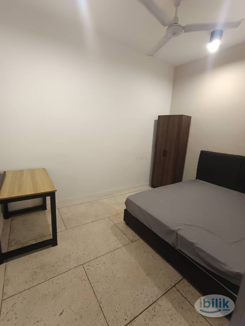 🔥💯SINGLE ROOM WITH AIRCOND🔥💯, 7 MIN WALK TO CIQ🔥💯GROCERY AND RESTAURANTS NEARBY🔥💯LAUNDRY AREA PROVIDED🔥💯 - Image 1
