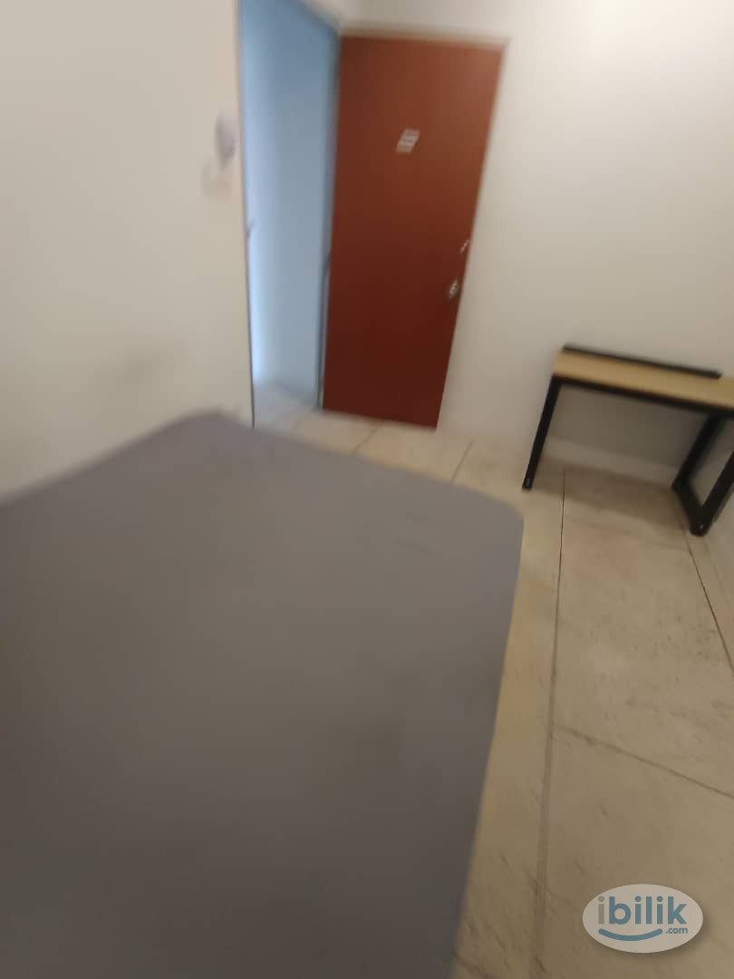 🔥💯SINGLE ROOM WITH AIRCOND🔥💯, 7 MIN WALK TO CIQ🔥💯GROCERY AND RESTAURANTS NEARBY🔥💯LAUNDRY AREA PROVIDED🔥💯 - Image 2