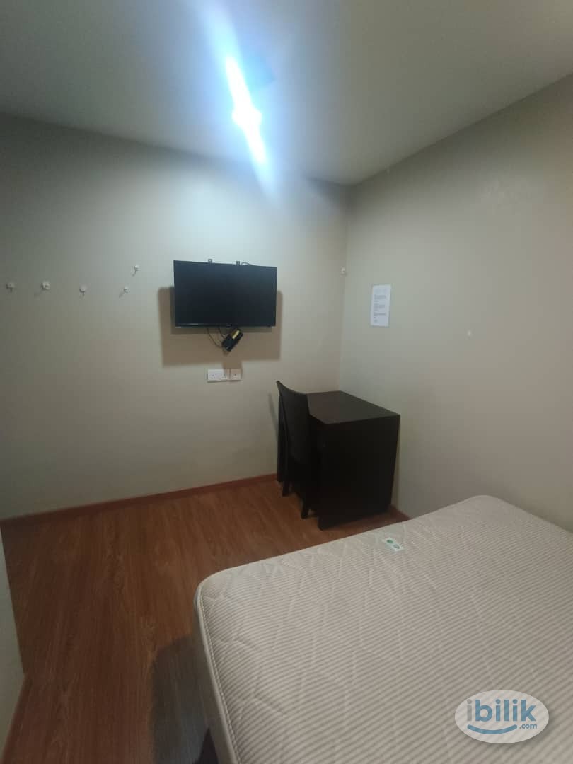 🔥💯MASTER BEDROOM🔥💯PRIVATE BATHROOM🔥💯, 10 MIN TO CIQ,🔥💯 NEAR SHOPLOTS AND RESTAURANT🔥💯 - Image 1