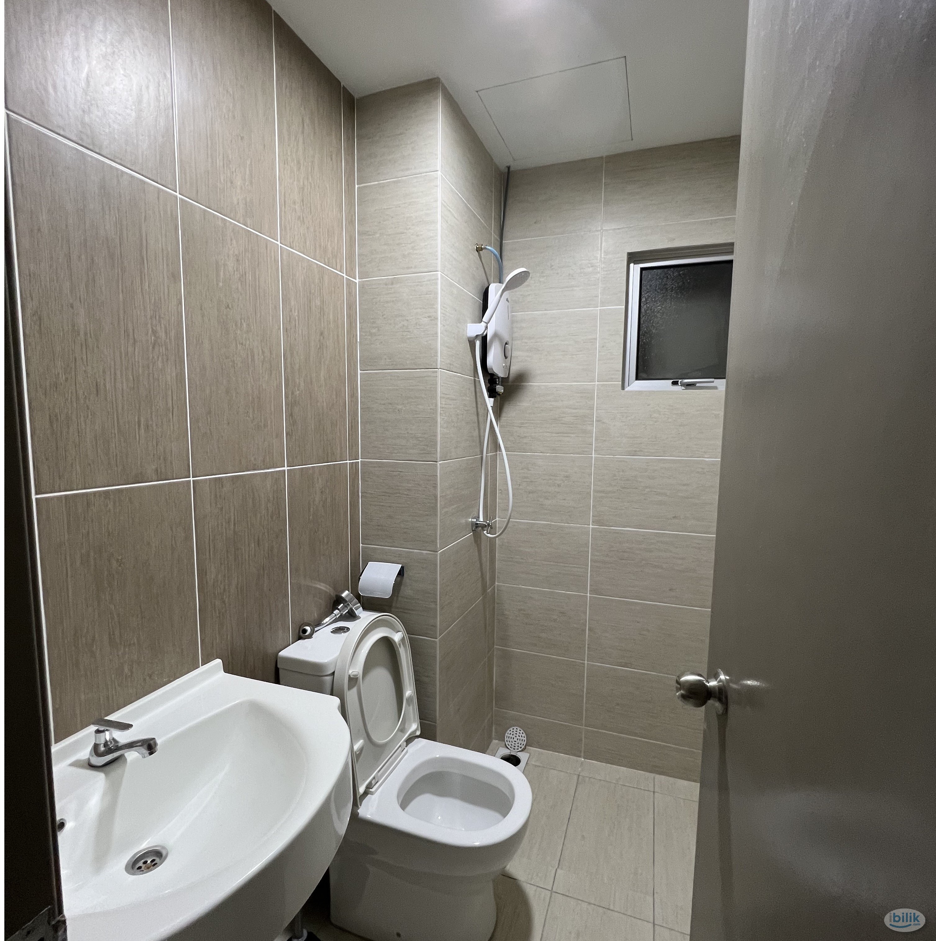 Platinum splendor, medium room, UTM, HKL, keramat, semarak, KLCC, KL - Image 2