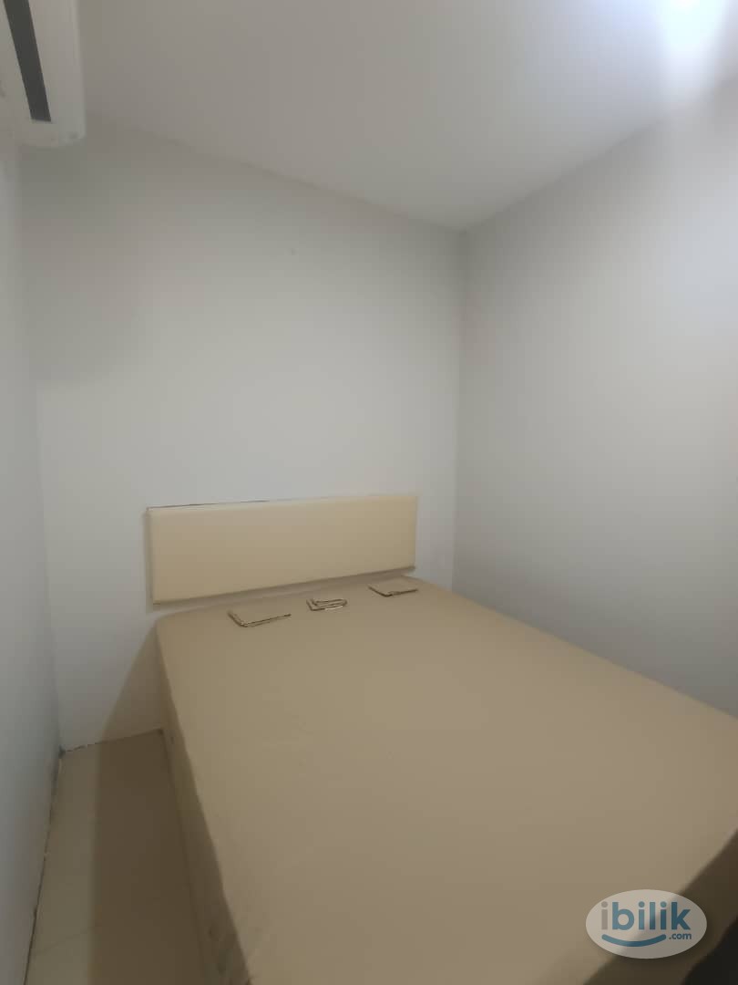 🔥💯MASTER ROOM WITH PRIVATE BATHROOM🔥💯 10 MIN WALK TO CIQ🔥💯 STRATEGIC PLACES🔥💯 - Image 1
