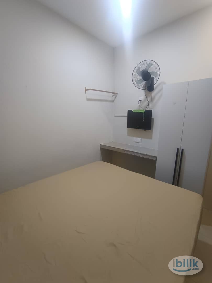 🔥💯MASTER ROOM WITH PRIVATE BATHROOM🔥💯 10 MIN WALK TO CIQ🔥💯 STRATEGIC PLACES🔥💯 - Image 2