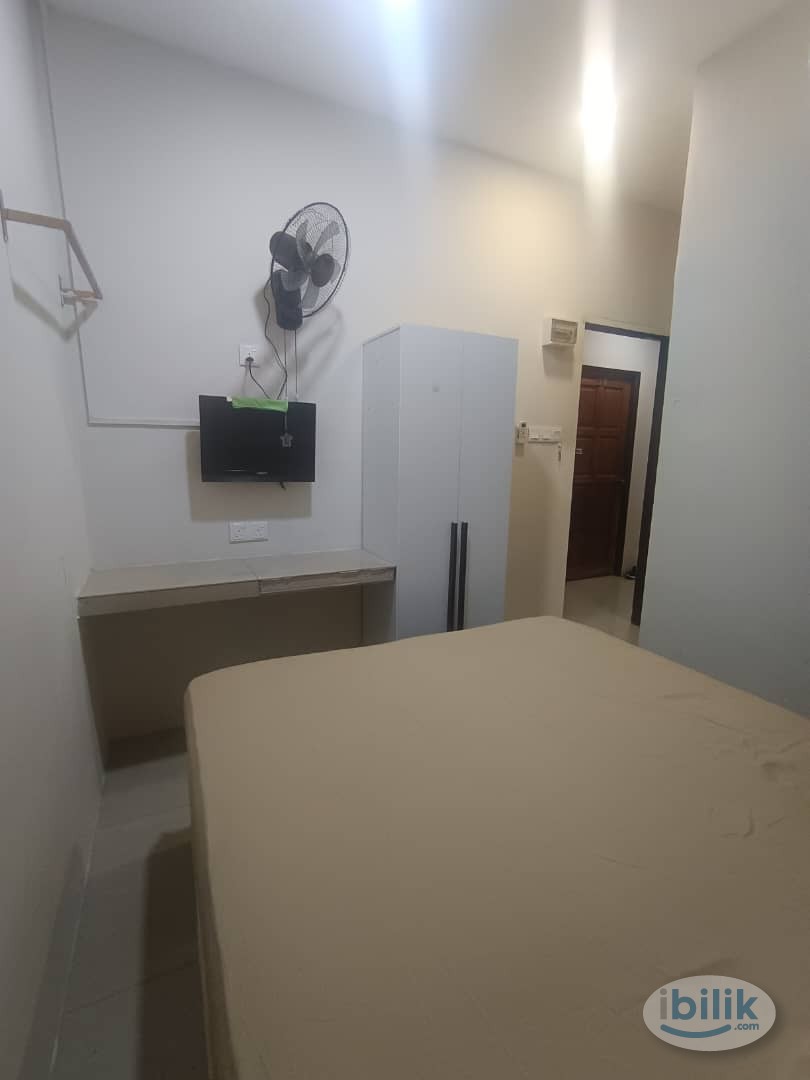🔥💯MASTER ROOM WITH PRIVATE BATHROOM🔥💯 10 MIN WALK TO CIQ🔥💯 STRATEGIC PLACES🔥💯 - Image 3