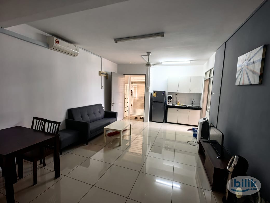 Master Room at Platinum Lake PV20, Setapak - Image 4