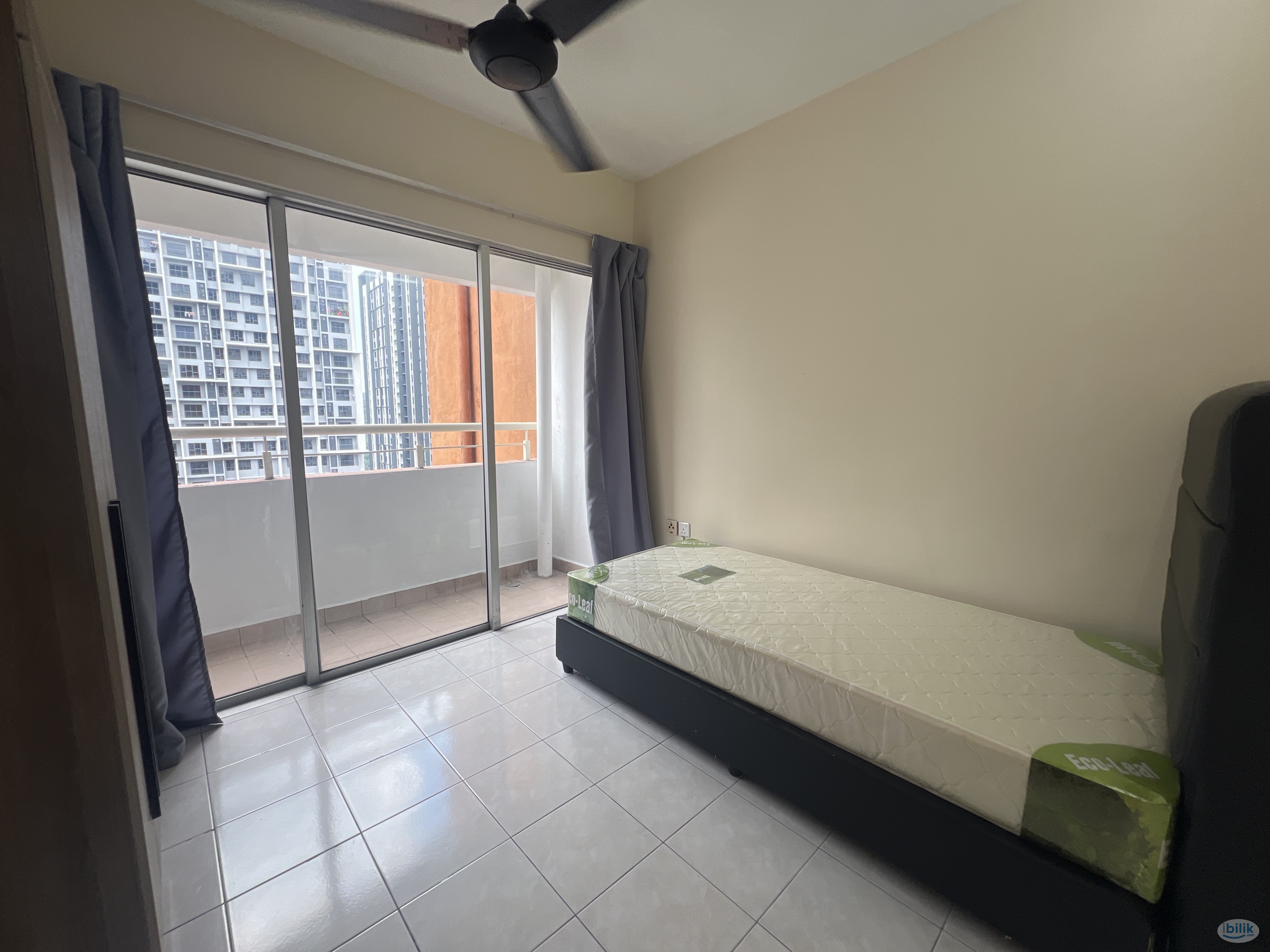 <DAMANSARA> MALAY Female Unit, Available Room For Rent IN 🛋️ FLORA CONDO - Image 1