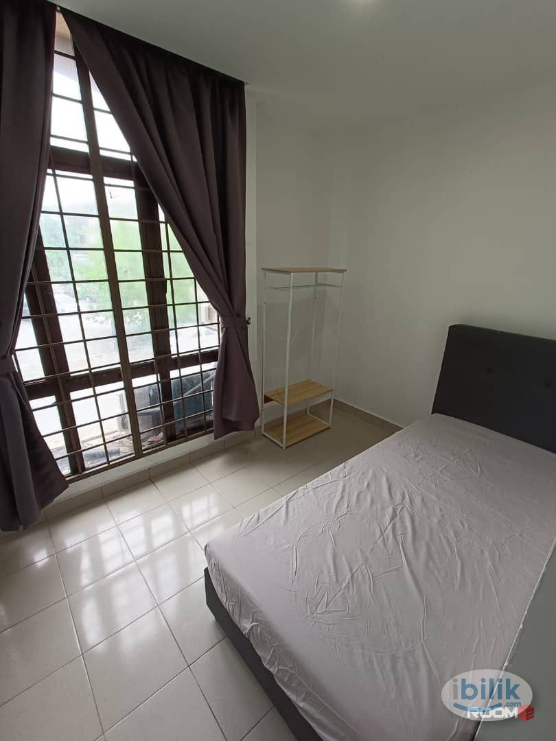 GET EARLY BIRD OFFER 🔊 Single Room for rent in Pusat Perdagangan Subang Permai Shah Alam - Image 1