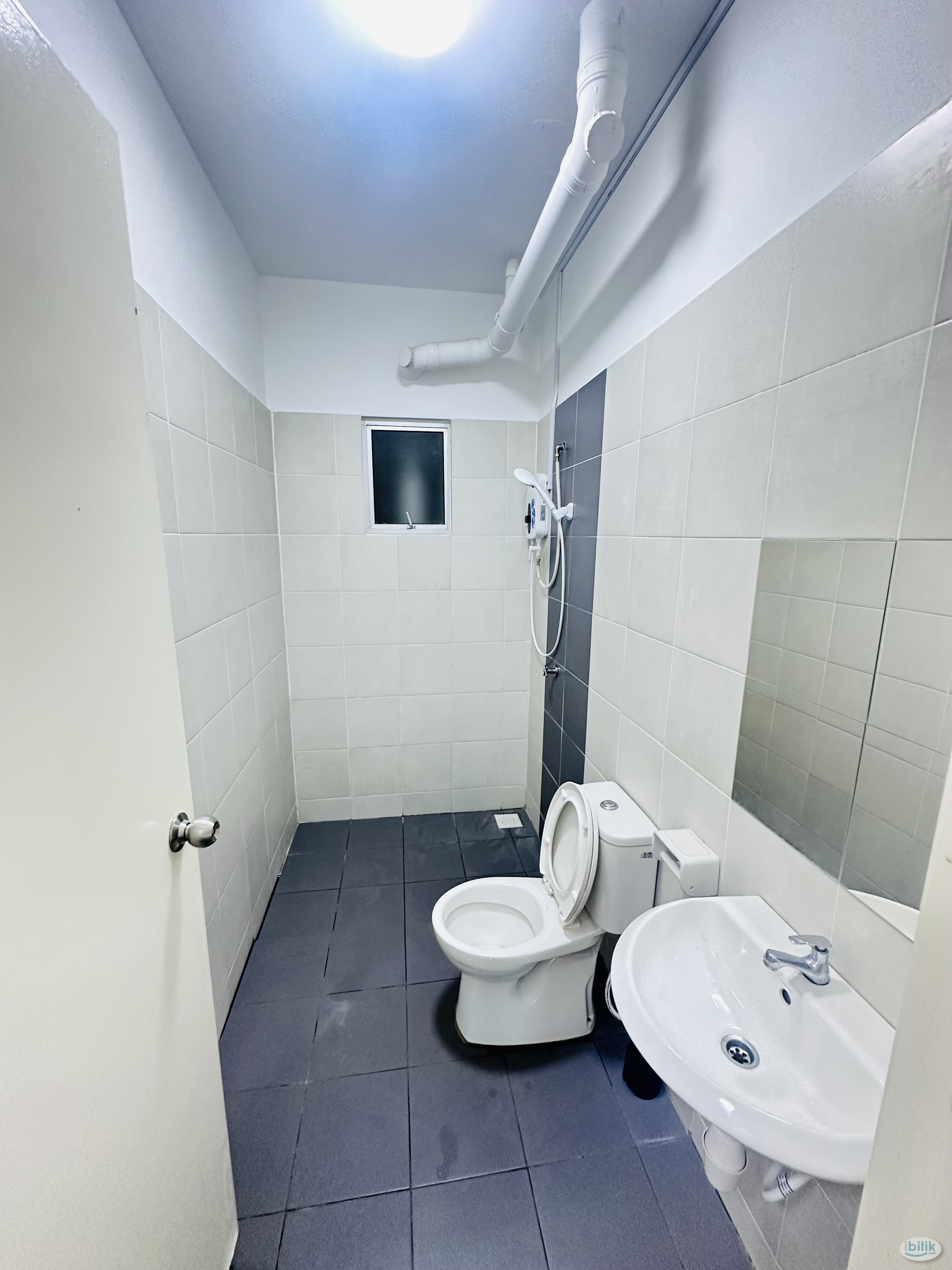 Middle Room at Seberang Perai, Penang - Image 4