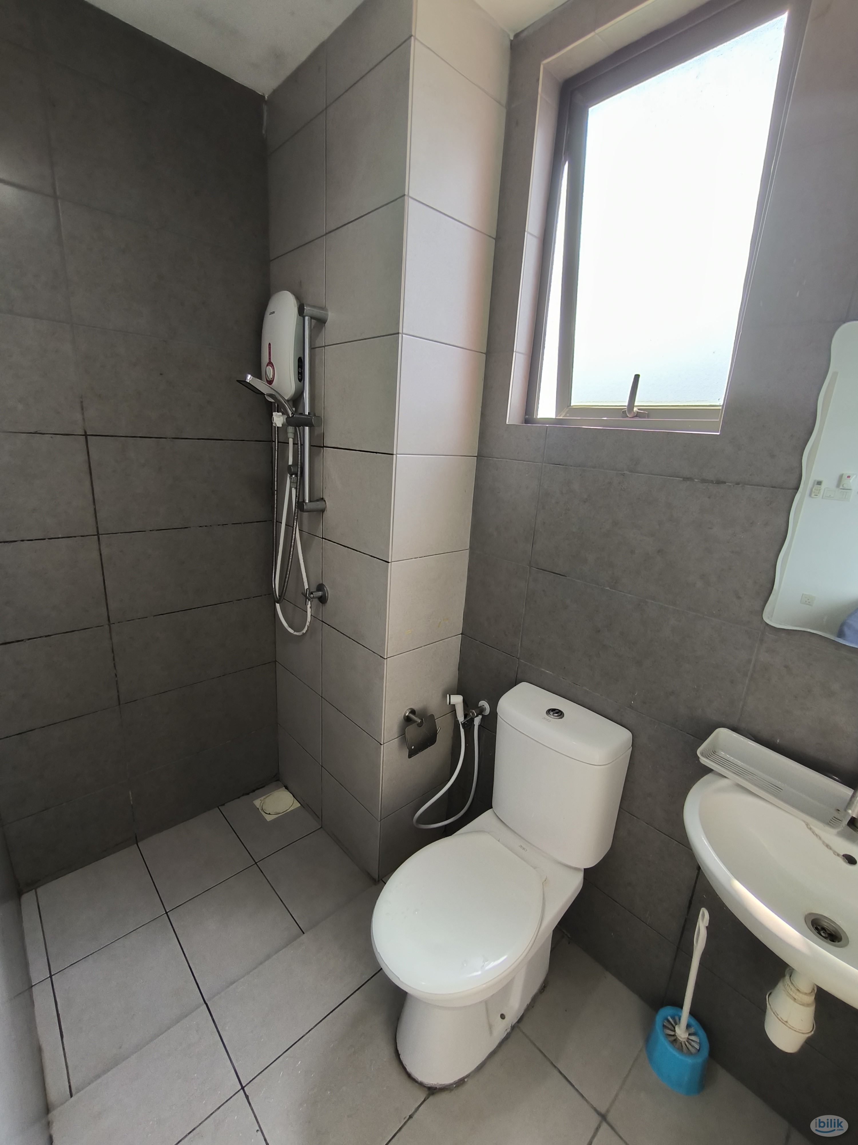 Fully furnished Master Room w private bathroom at Casa Green, Bukit Jalil - Image 2