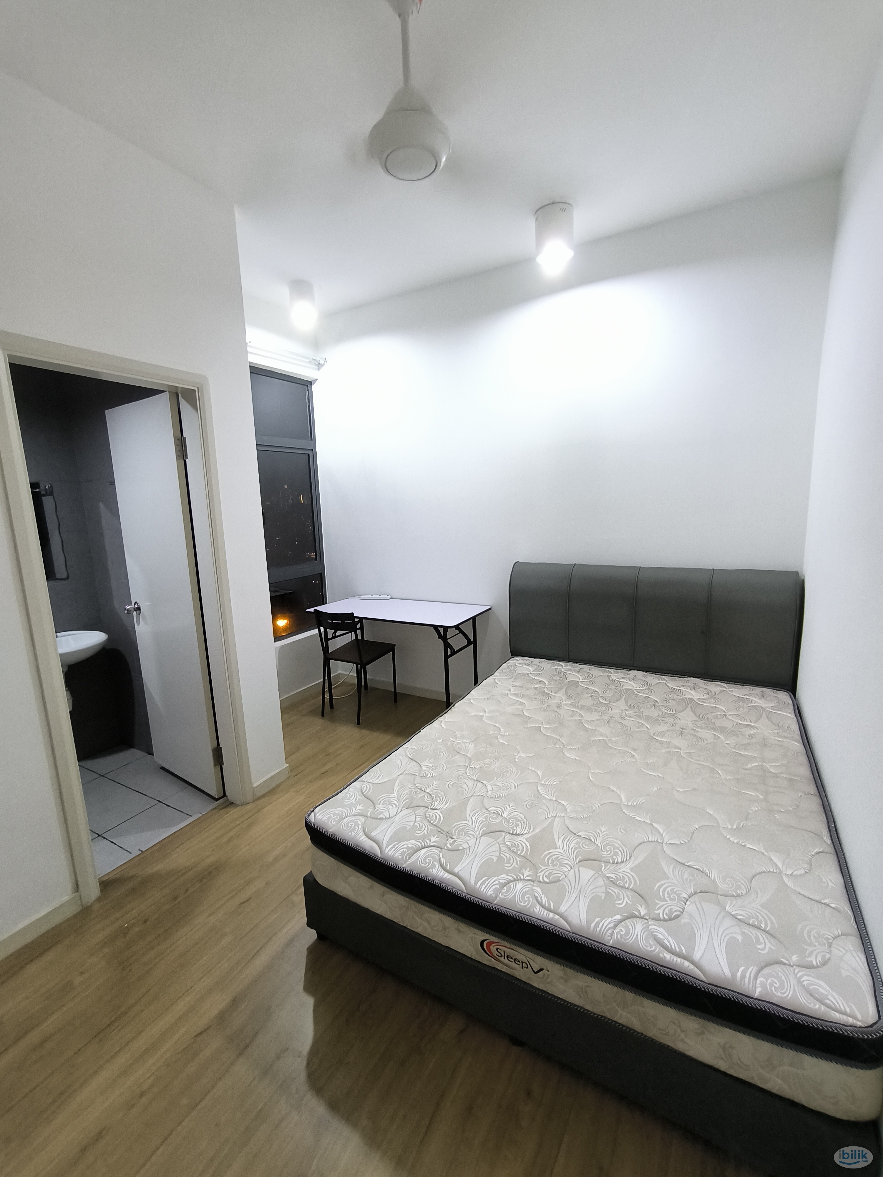 Fully furnished Master Room w private bathroom at Casa Green, Bukit Jalil - Image 1