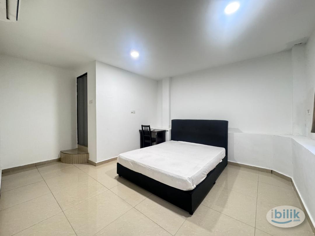 🔥 Offer 1month Rent Free ❗ Brand new Co Living❗Nice and Cozy Room In Bandar Botanic - Image 1