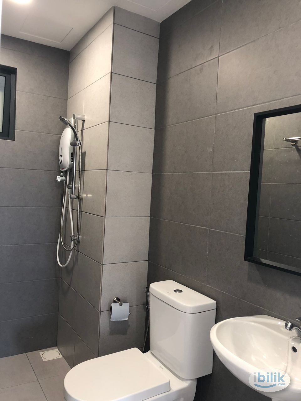 Fully furnished Master Room at Casa Green, Bukit Jalil Near LRT - Image 4