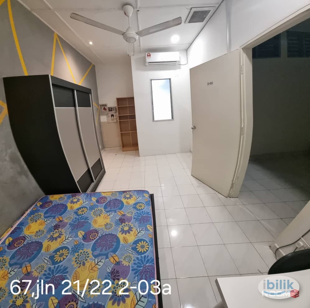 🏠 **Medium Room @ SeaPark near Market Area** 🛒 📍 Petaling Jaya, Selangor - Image 1