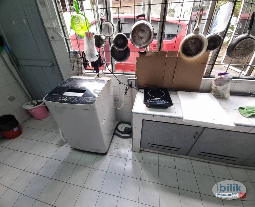 🏠 **Medium Room @ SeaPark near Market Area** 🛒 📍 Petaling Jaya, Selangor - Image 3