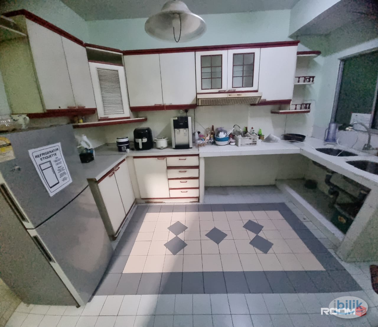 🛏 **Single Room @ PJS 10 near Sunway Pyramid** 🏙️ 📍 Subang Indah, Bandar Sunway, Petaling Jaya, Selangor - Image 3