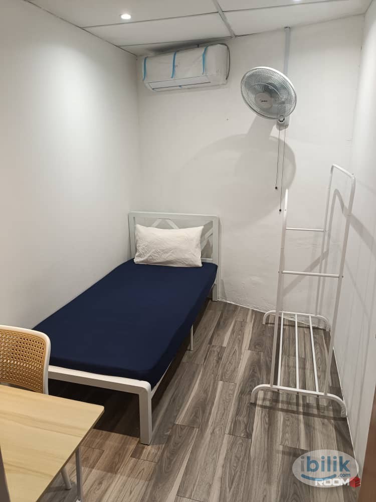 🛏 **Single Room @ SS 4D/2 near LRT Kelana Jaya Station** 🚆 📍 Petaling Jaya, Selangor - Image 1