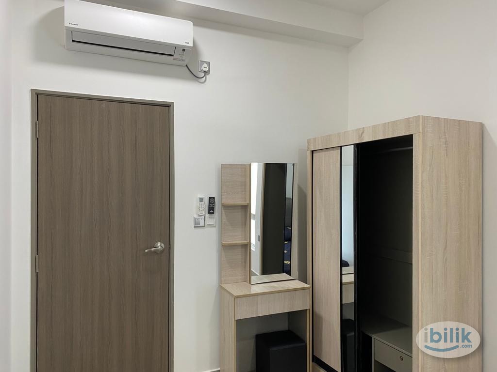 🌟 Spacious Master Room w/ Private Bathroom @ SKS Habitat, Larkin Junction 🌟 - Image 4