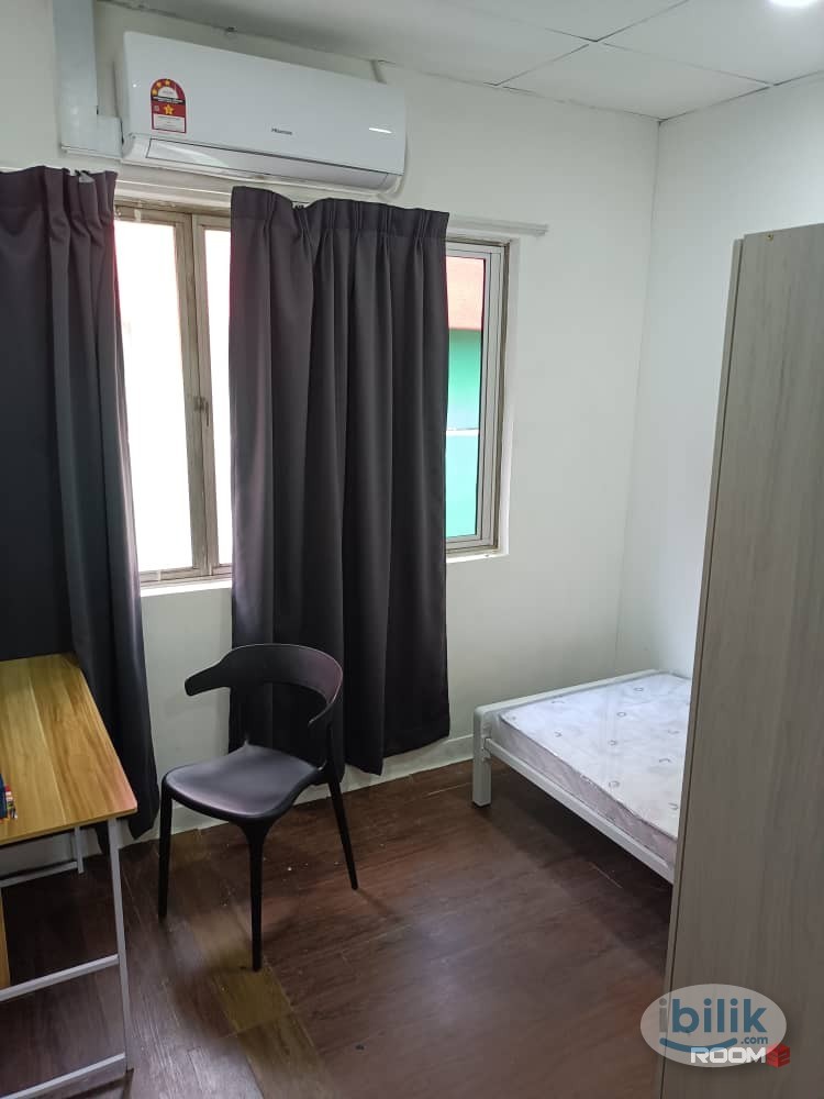 🚪 **No Deposit Non-Sharing Single Bedroom @ SS2** 🏙️ 📍 Petaling Jaya, Selangor (🏢 Shoplot Room) - Image 1