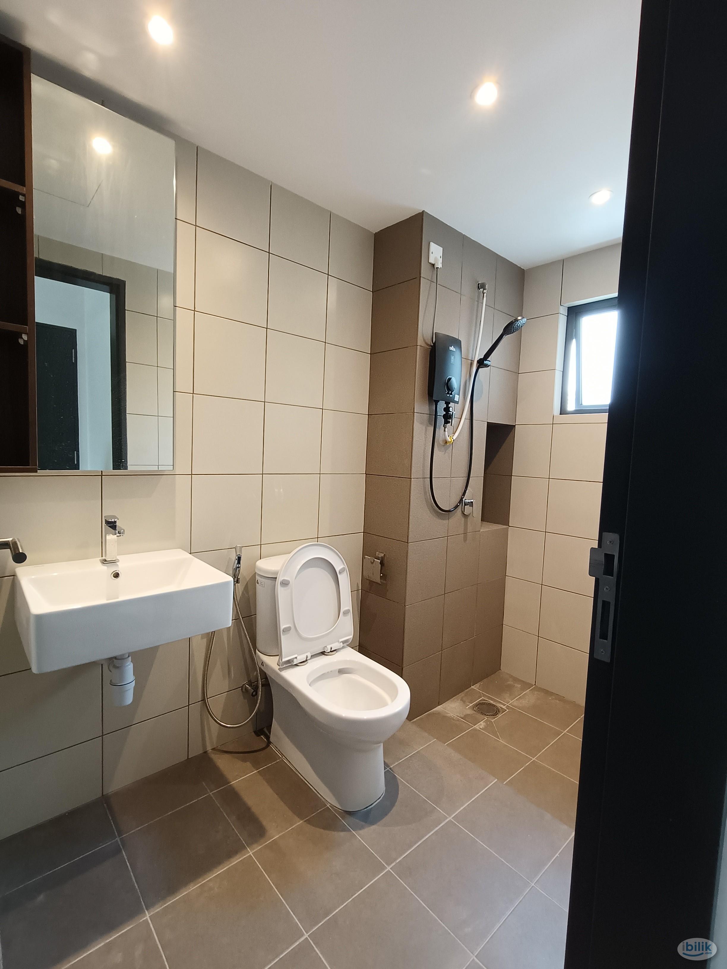 Single Room(Fully Furnished) at Aradia Residence @ Lake City KL North, Taman Wahyu - Image 4
