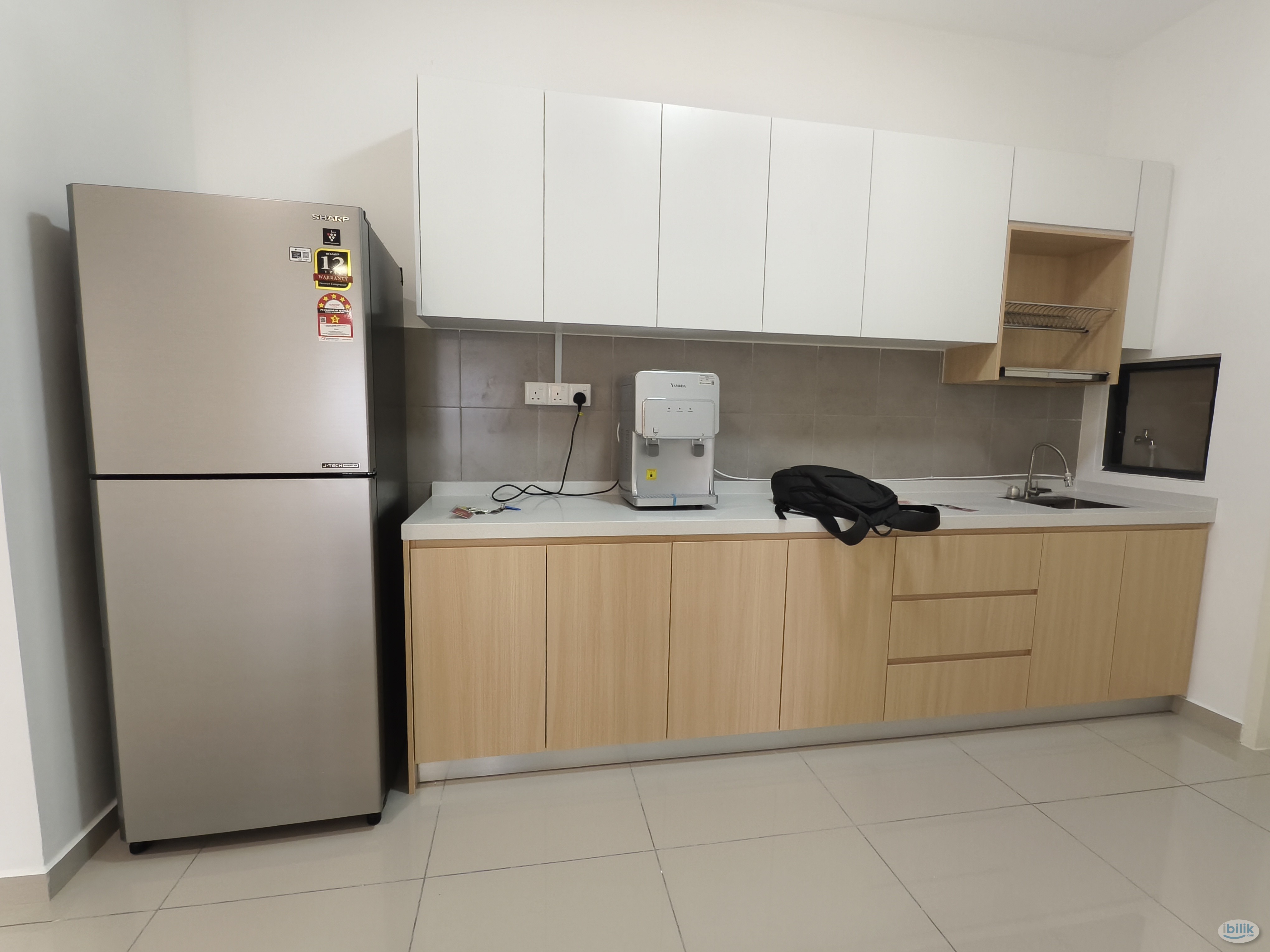 Master Room at D'Vervain Residence, Damansara Perdana - Image 3
