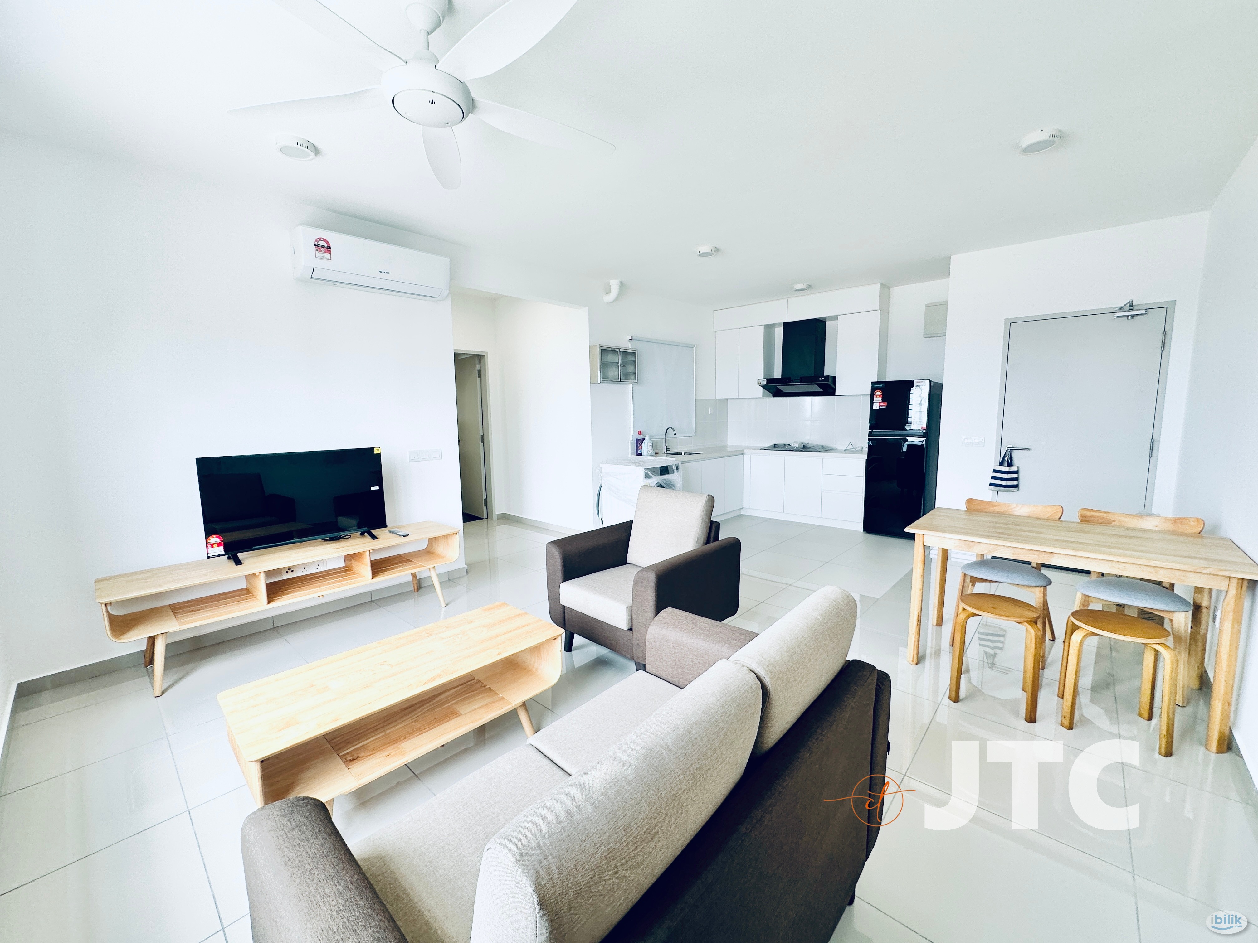 Suite at Huni Residence, Setia Alam - Image 2