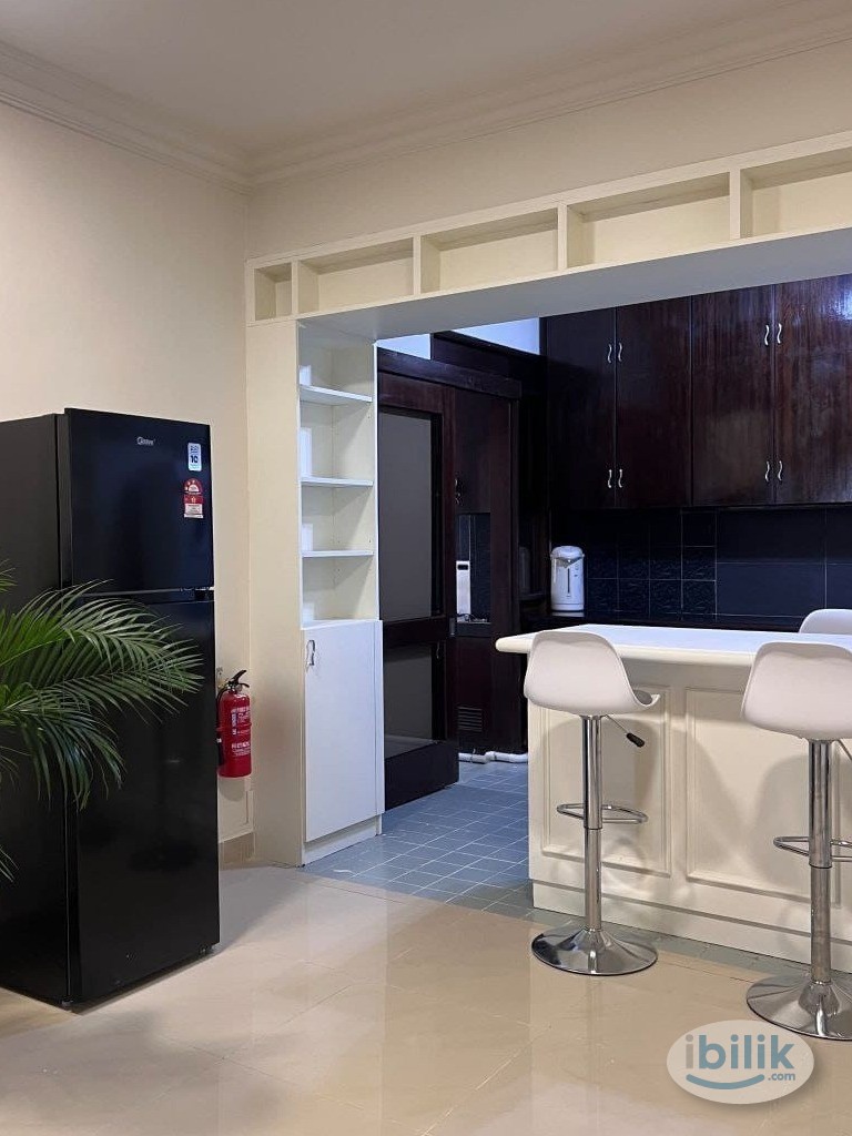 Middle Room at Bukit OUG Condominium, Bukit Jalil - Image 3