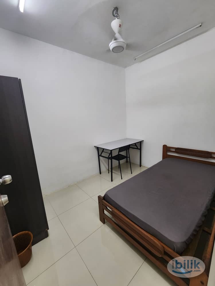 🚶‍♂️Walking Distance to MEGAH RISE MALL | KELANA JAYA LRT Single Room at SS24 - Image 2