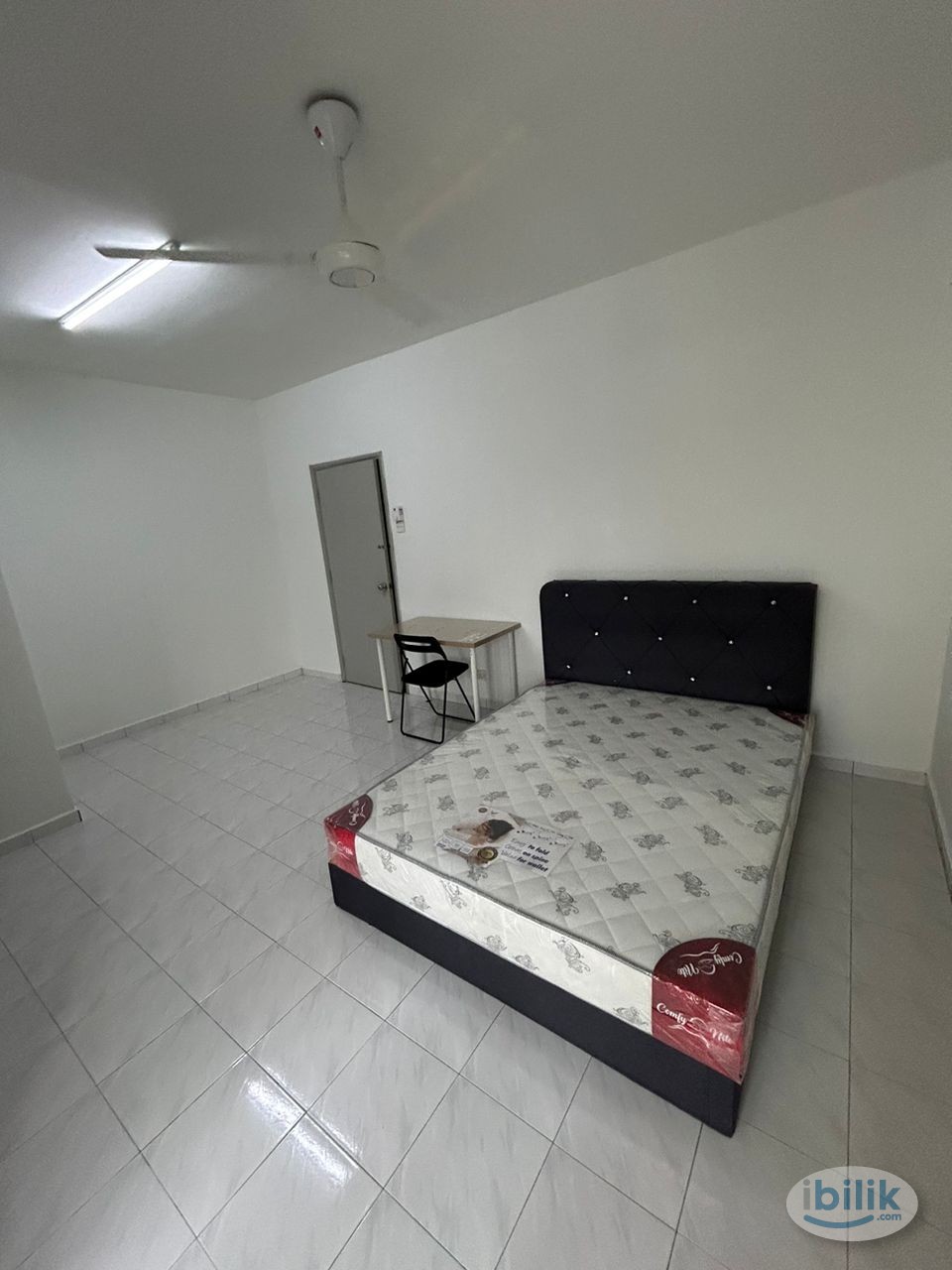 😍 5 mins walk to LRT 😍 Inclusive all Utilities 😍Free Wifi 😍Free Cleaning 😍Fully furnished Medium Room at Menara Jaya - Image 1