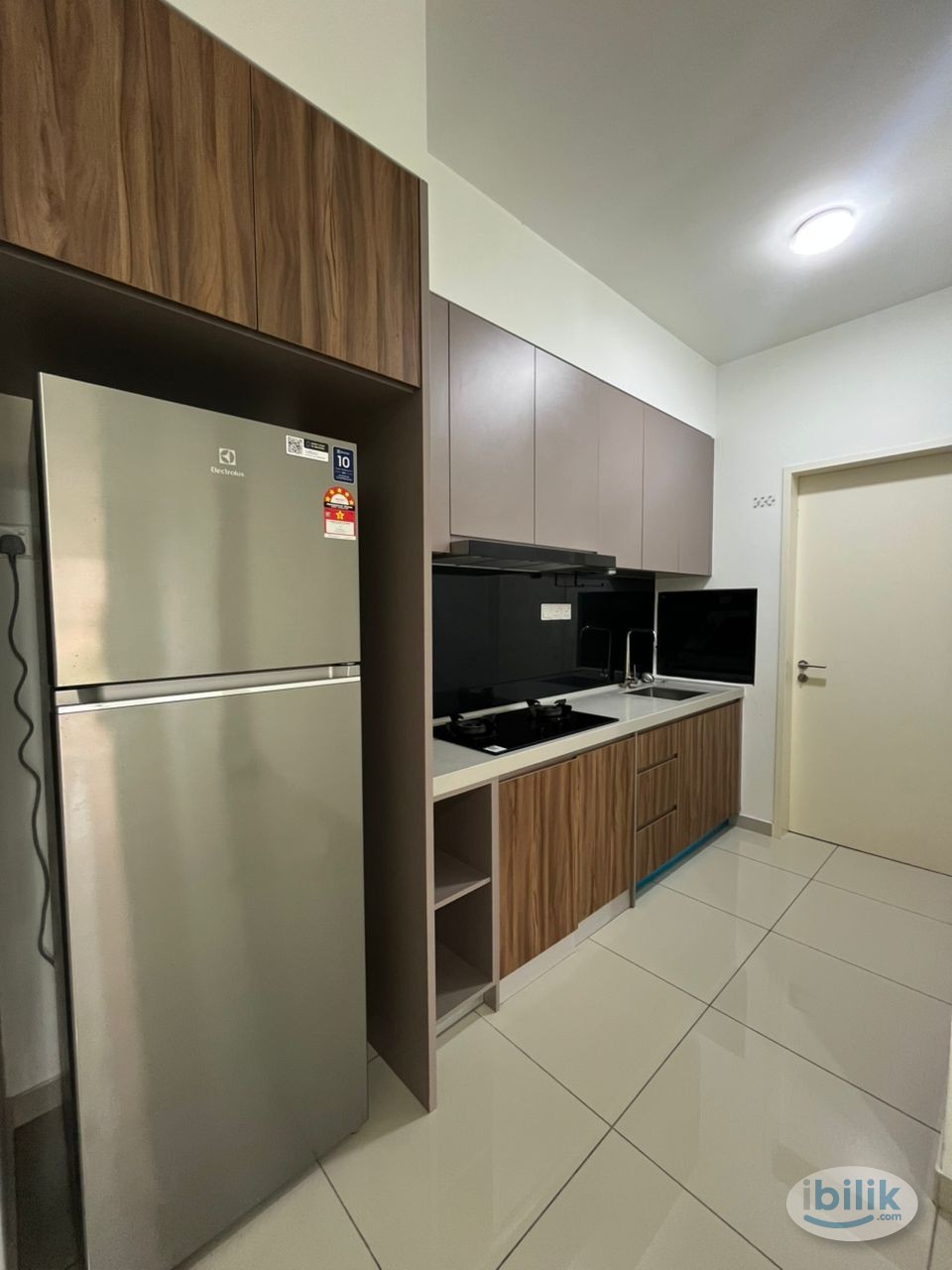 Female Unit Medium Room at Damansara Perdana, Petaling Jaya - Image 4