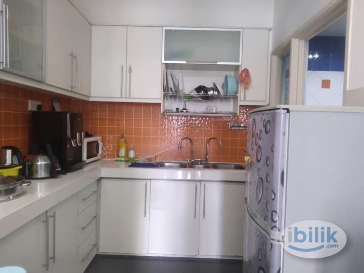 Masteroom for rent at Sri Pandan Condominium - Image 2