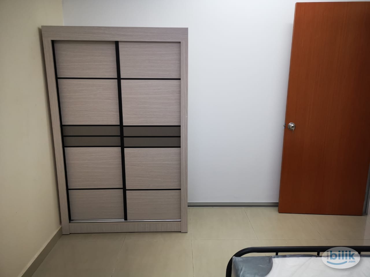 Middle room at Putra Avenue, Putra Heights - Image 5