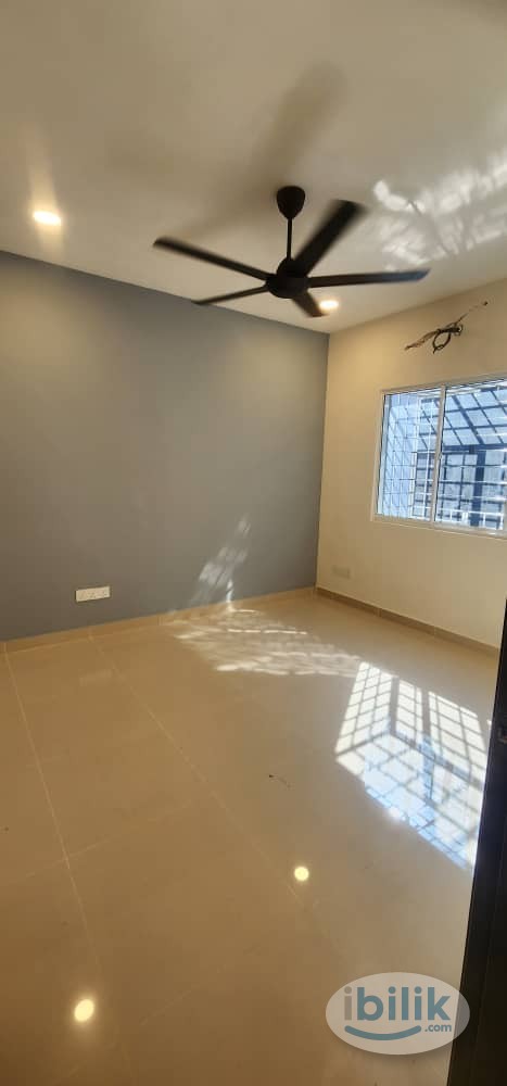 Medium Room to Rent - Image 1