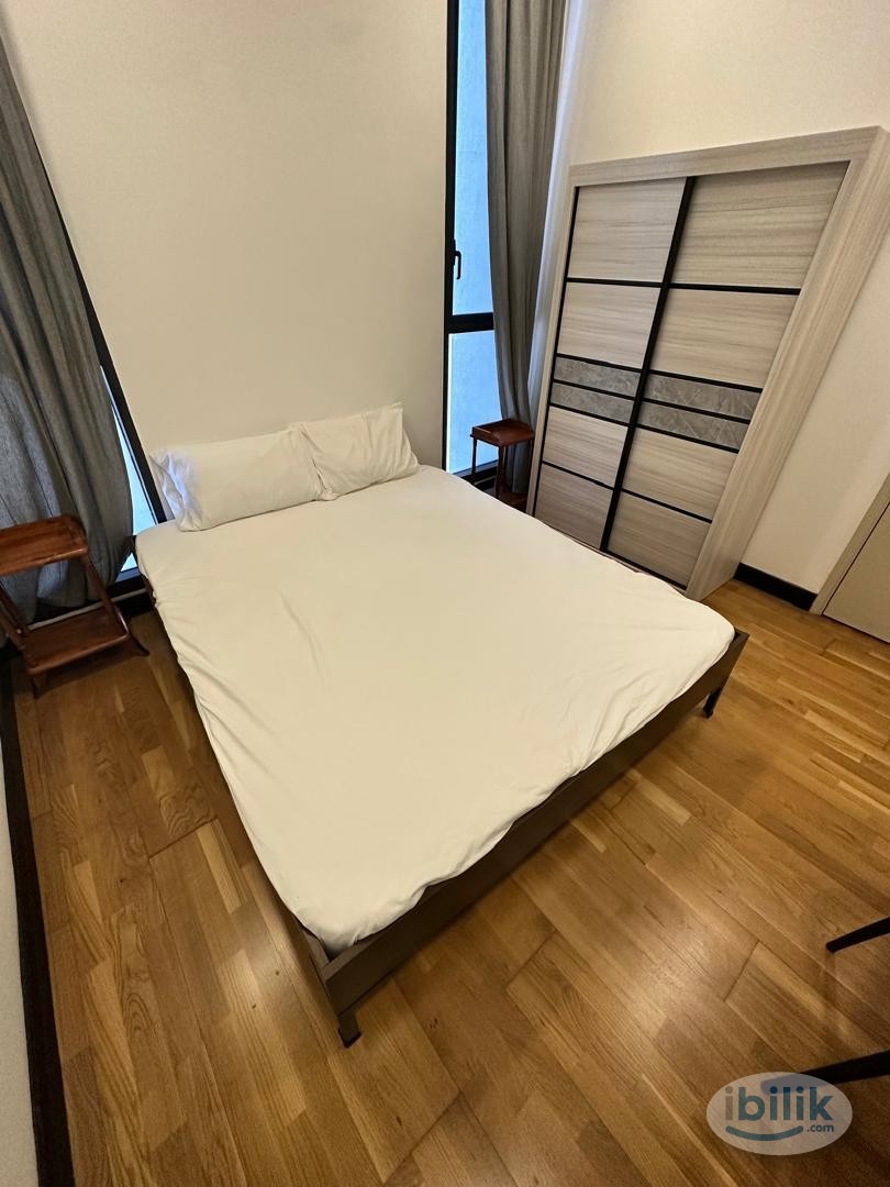 Middle Room at KL Gateway, Bangsar South - Image 1