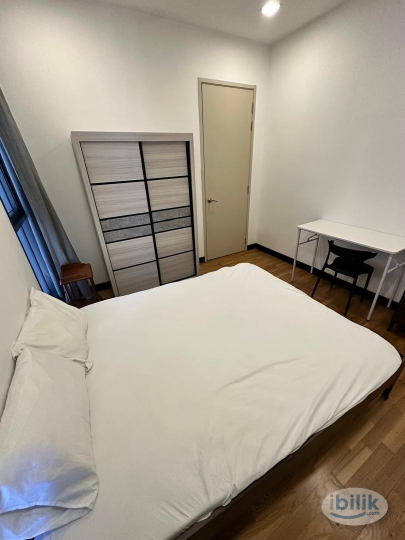 Middle Room at KL Gateway, Bangsar South - Image 2