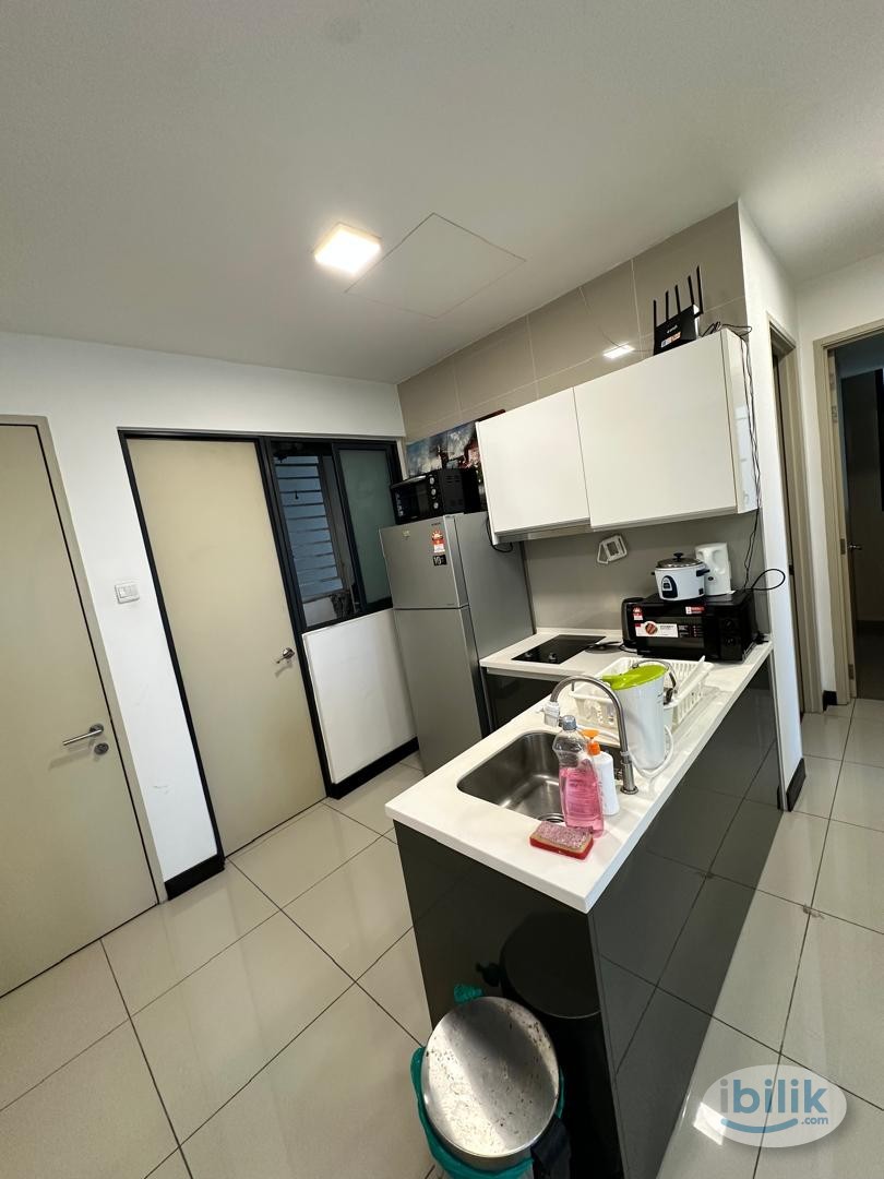 Middle Room at KL Gateway, Bangsar South - Image 5