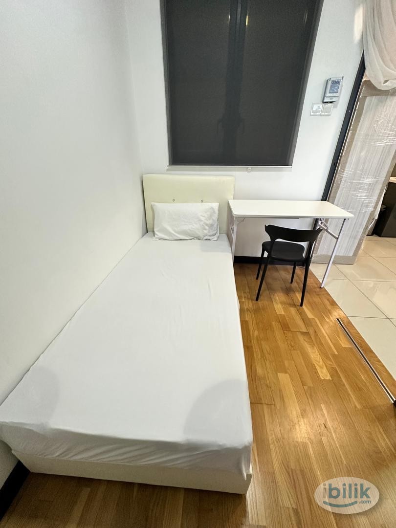 Small Room at KL Gateway, Bangsar South - Image 2