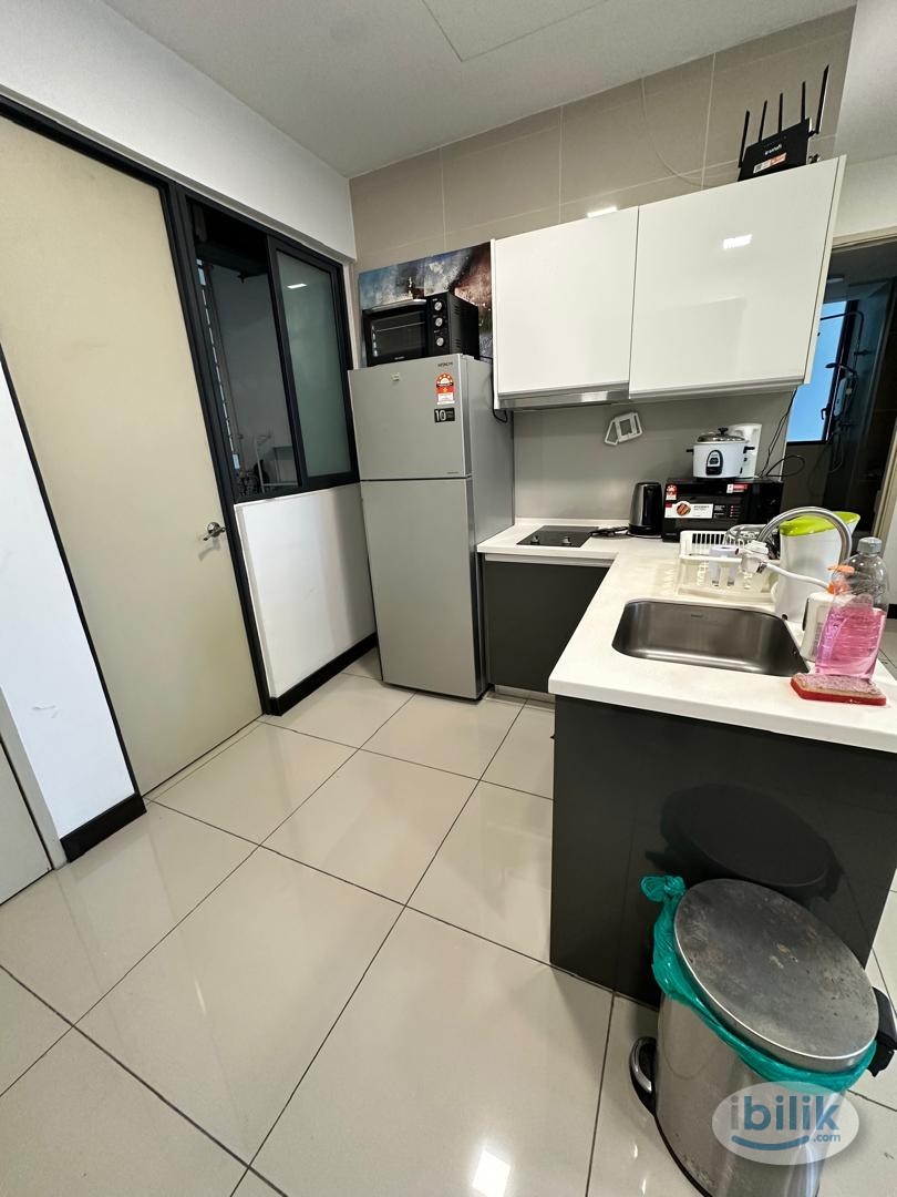 Small Room at KL Gateway, Bangsar South - Image 4