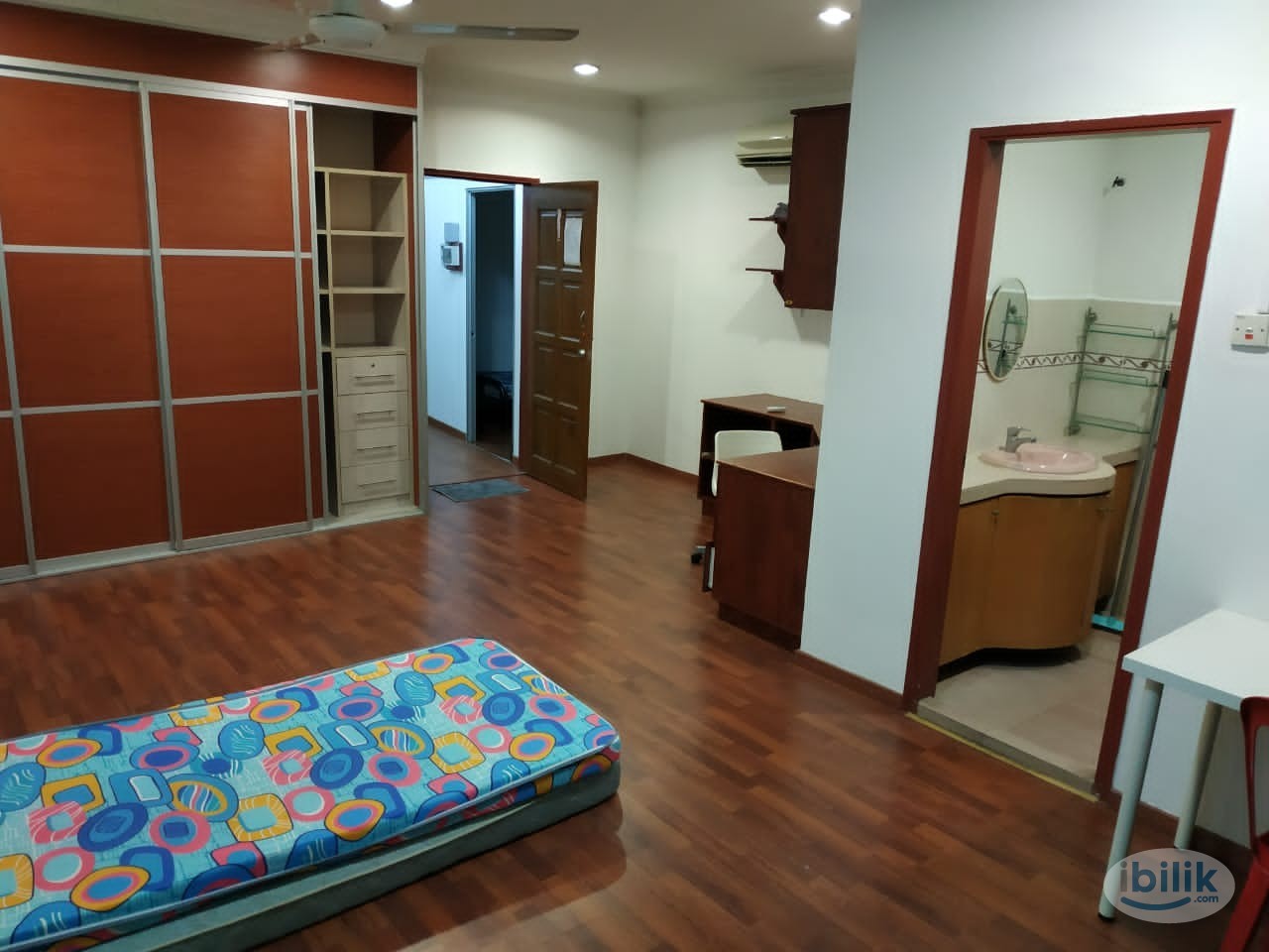 Master Bedroom For Rent At Damansara Utama, Uptown - Image 2