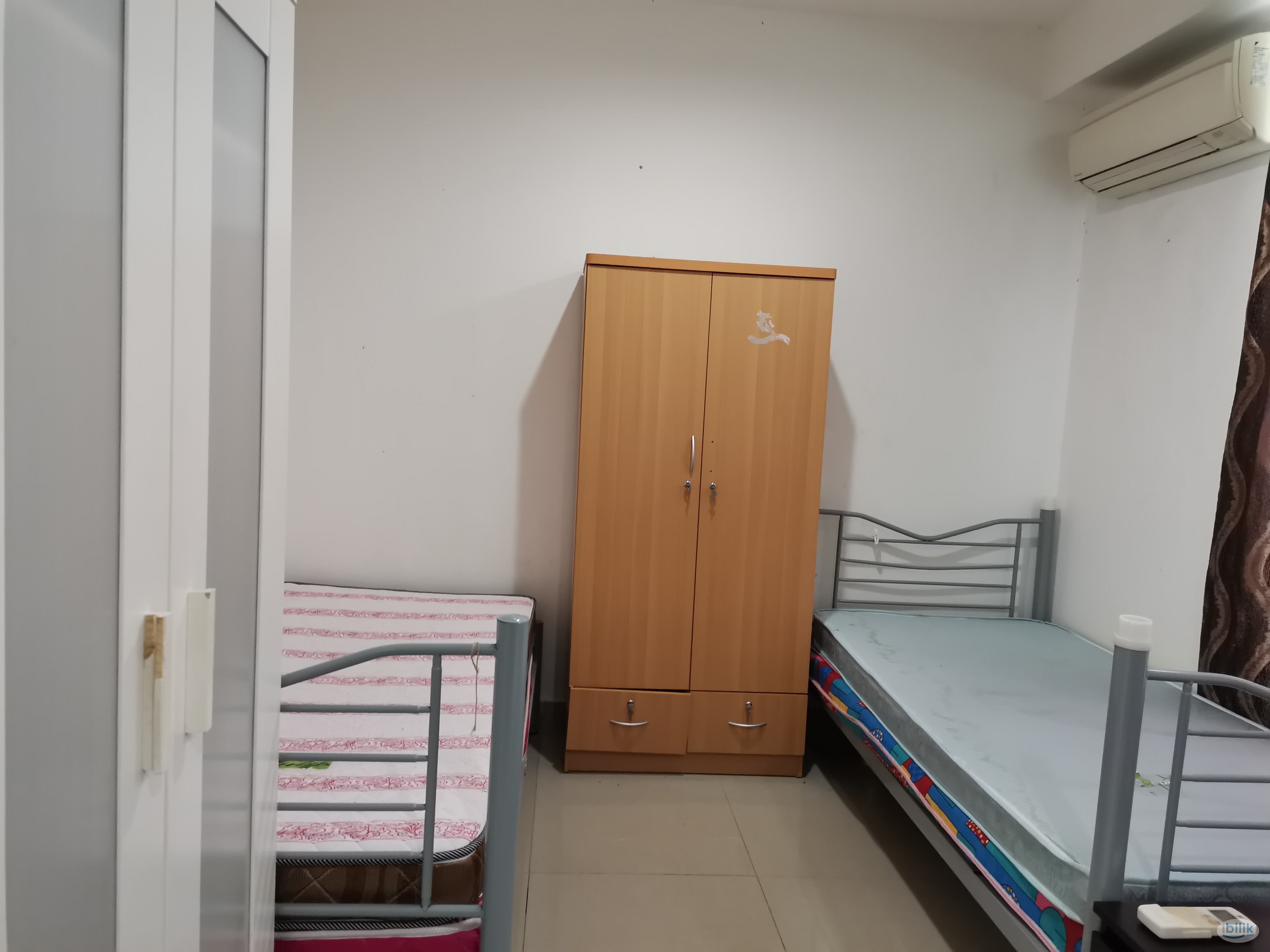 Middle Room at Menara U, Shah Alam - Image 1
