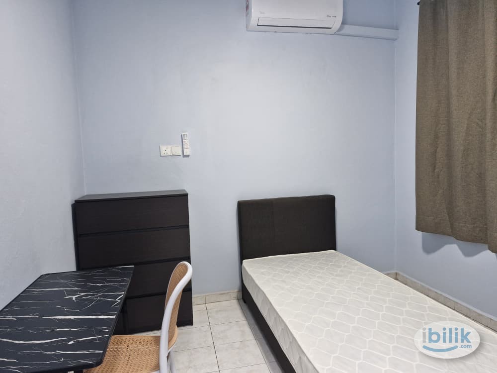 Middle Room at Taman Bagan Baru, Butterworth - Image 5