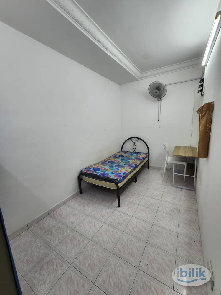 Low Rental At Taman Sea🥶Single Room Fully Furnished🏠🍀Free Utilities & Zero Depo😮‼️Immedietly Move In Accept Intern💕Cover - Image 1