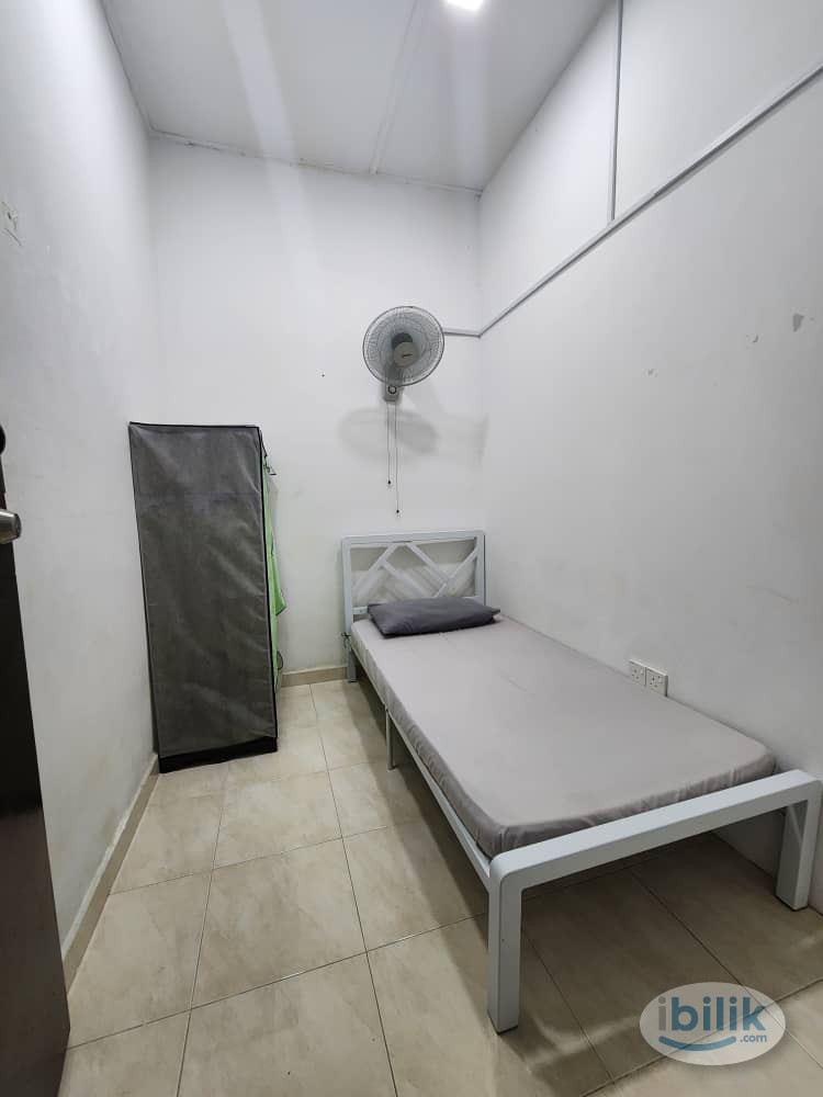 LOW RENTAL LIMITED ROOM LEFT😮‼️ZERO DEPOSIT &FREE UTILITIES🍀🌟WIFI & NEAR MUTIARA PERDANA💕🔥IMMEDIETLY MOVE IN🌈😊 - Image 2