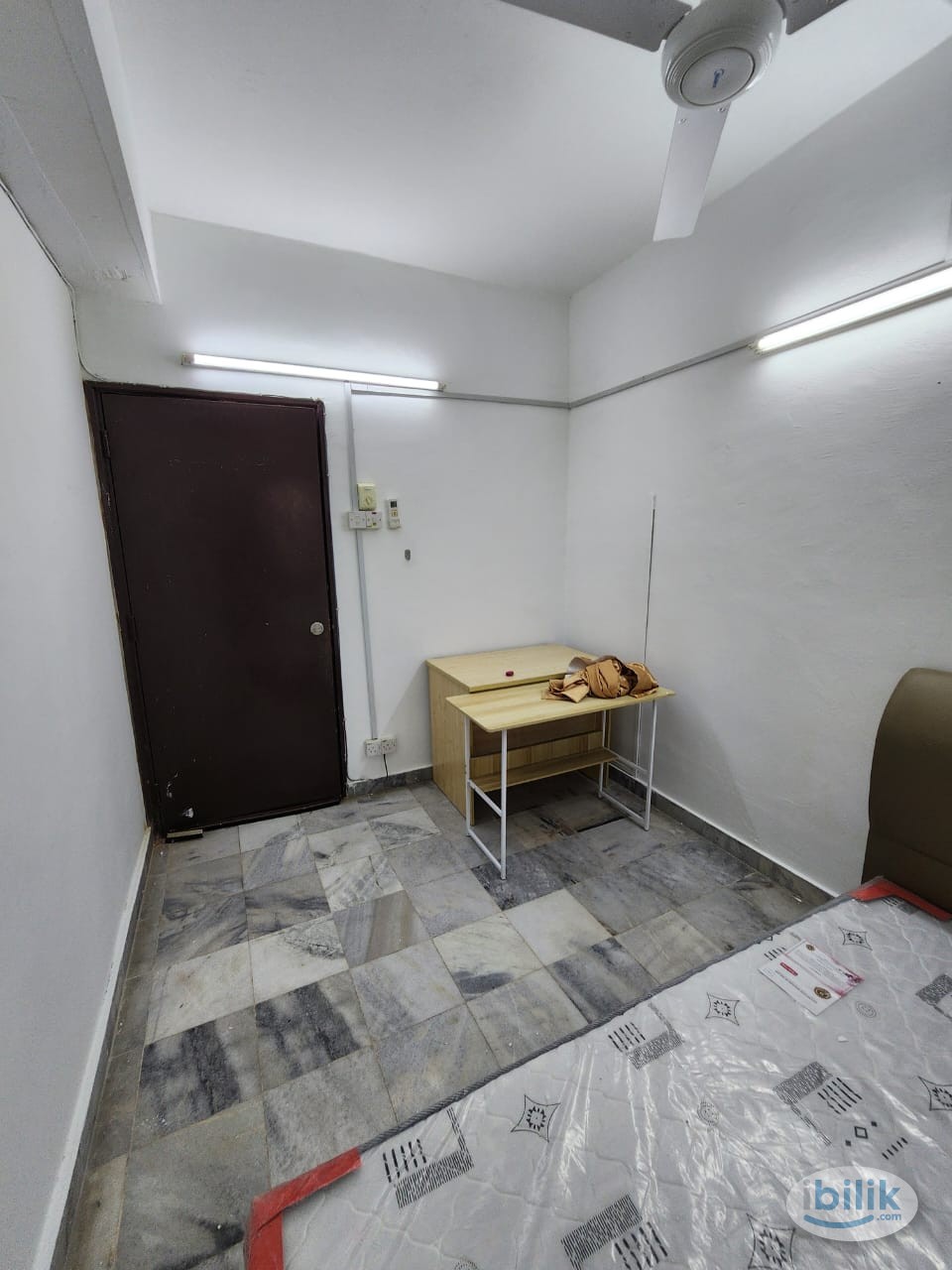 Low Rental & Zero Deposit😊🔥Middle Room Near SMK Bandar Puchong Jaya😮‼️LRT IOI Mall Puchong 5 min Only🚄Free Utilities & M - Image 2