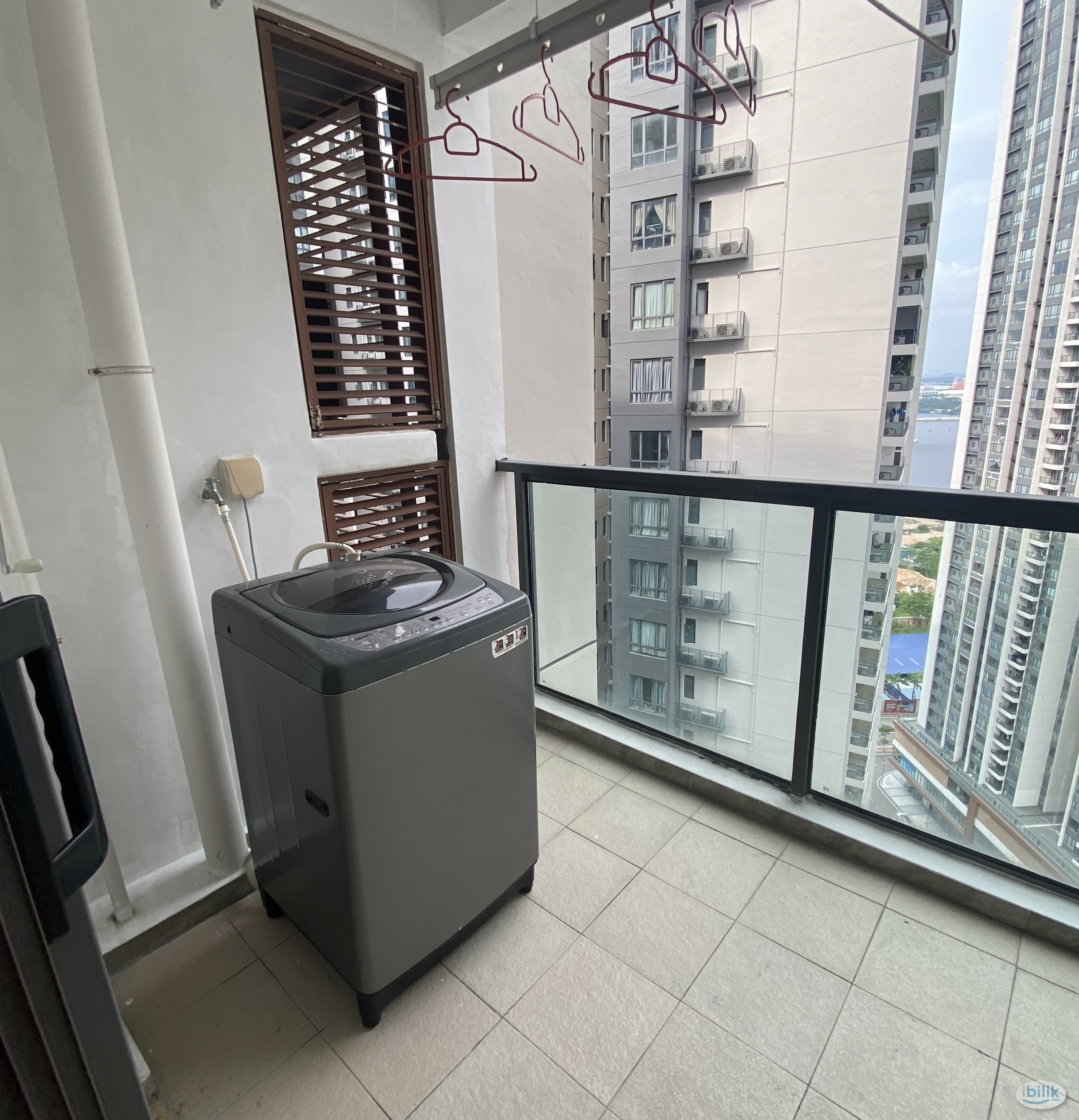 5 mins walk CIQ - Big Balcony condo room (individual washer) at R&F  mall - Image 3
